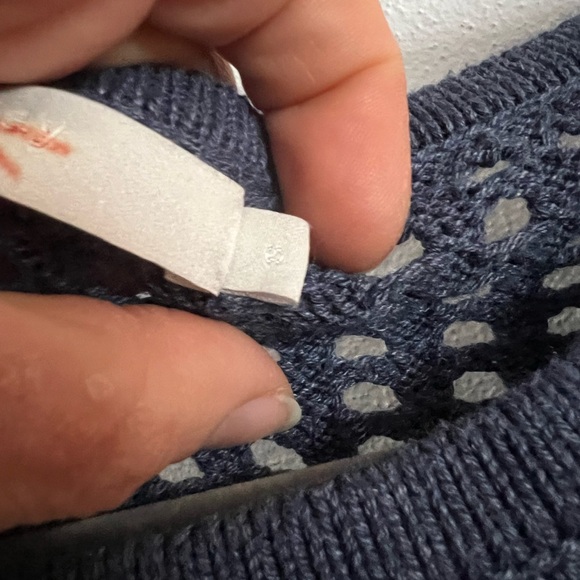 One Grey Day Los Angeles Blue Puff Open Knit Sleeve Sweater, size small - Picture 3 of 6
